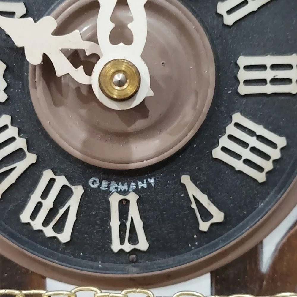 Vintage German Cuckoo Clock Swiss Musical Movement Cuendet Dancing Figures 10/22